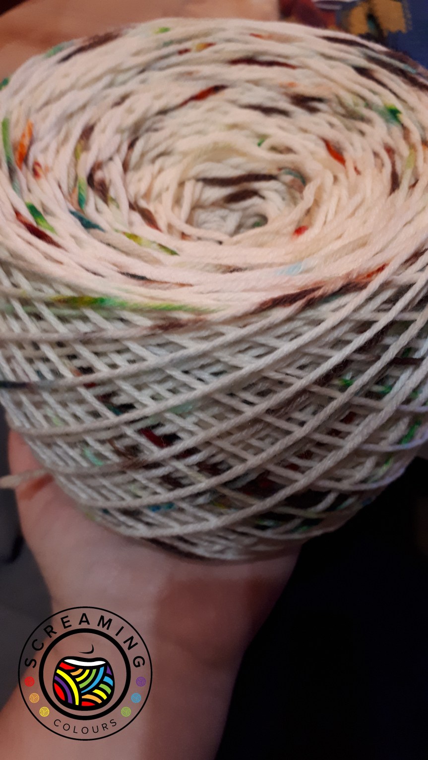 Riesenknäuel Osterhase