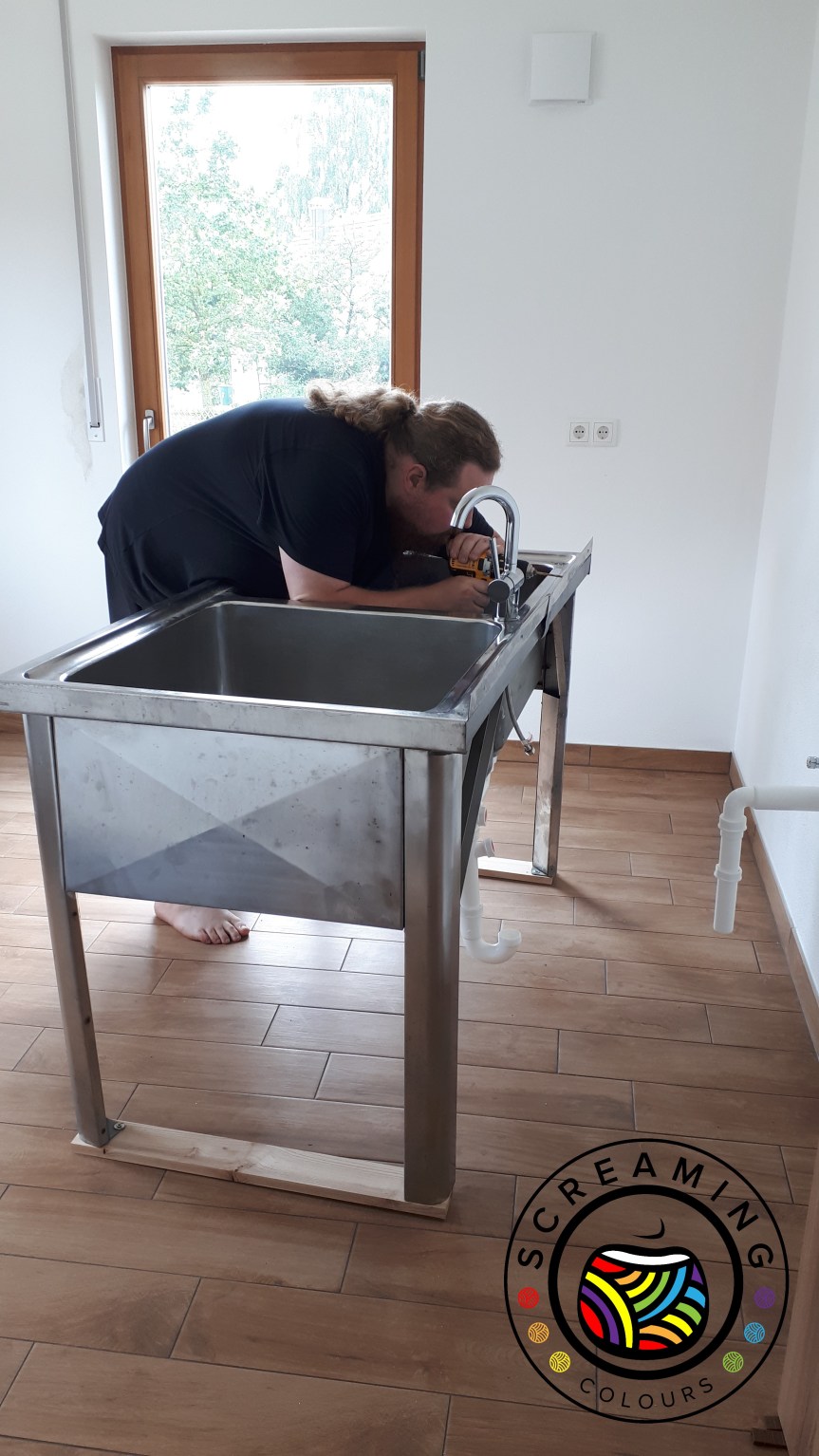 Waschbecken montiert